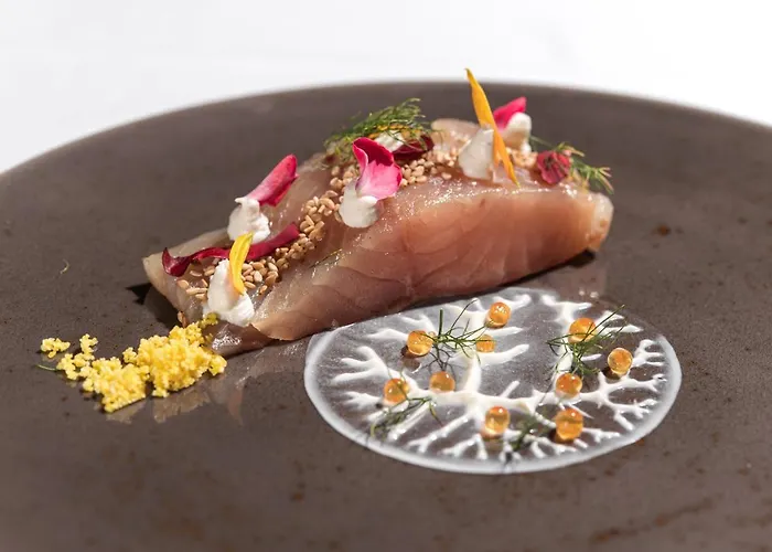 Dam Boutique Hotel & Restaurant